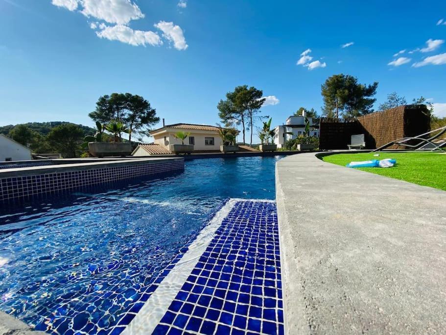 올리벨라 Contempory Exclusive Sitges Area 빌라 외부 사진